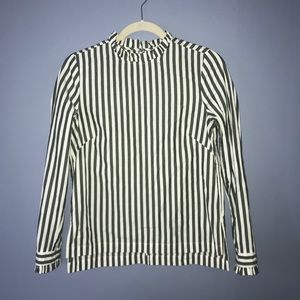 🌿NWOT H&M Stripped Blouse